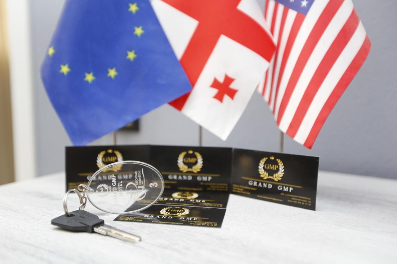 Grand Gmp Hotel Тбилиси Екстериор снимка
