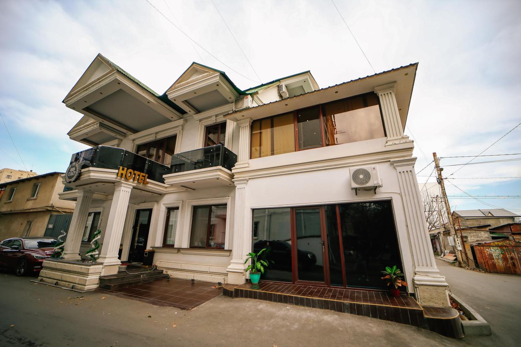 Grand Gmp Hotel Тбилиси Екстериор снимка