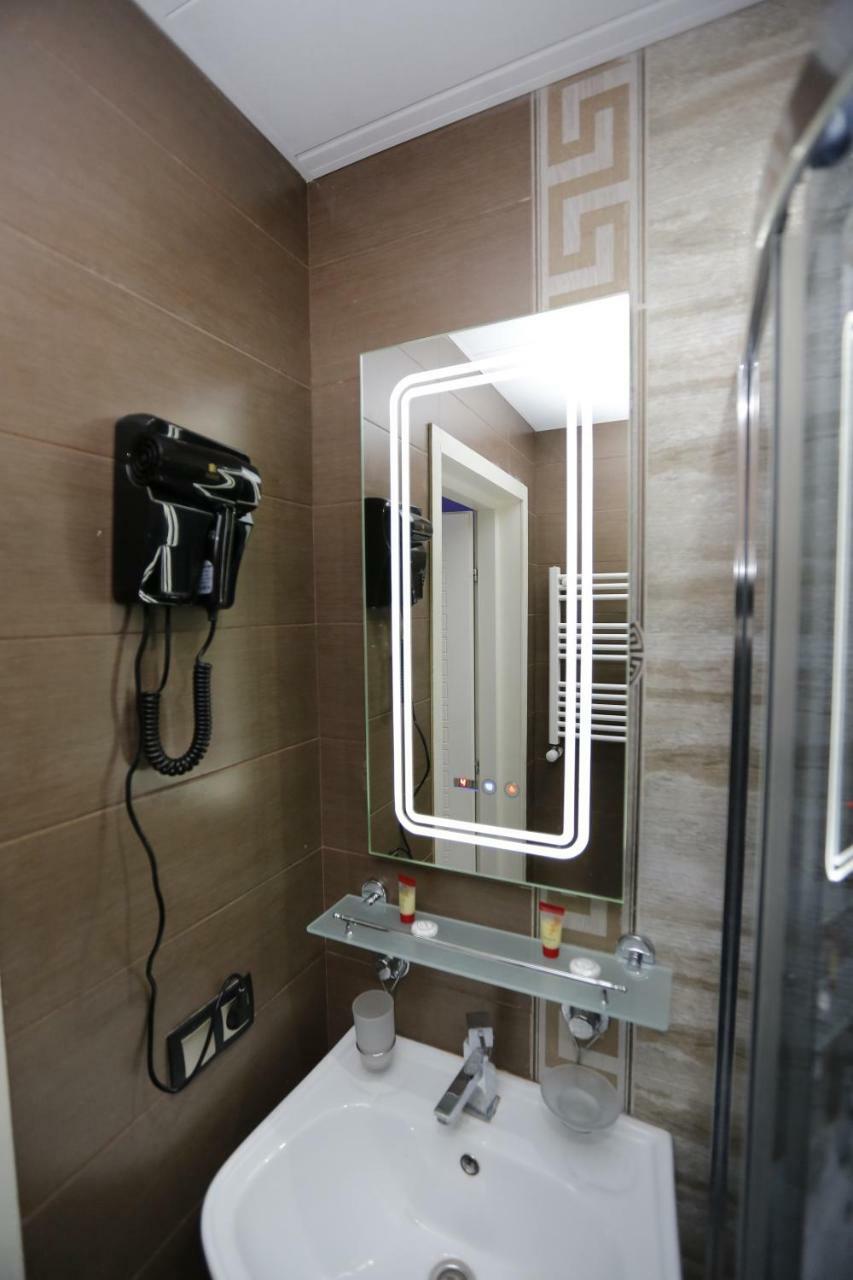 Grand Gmp Hotel Тбилиси Екстериор снимка