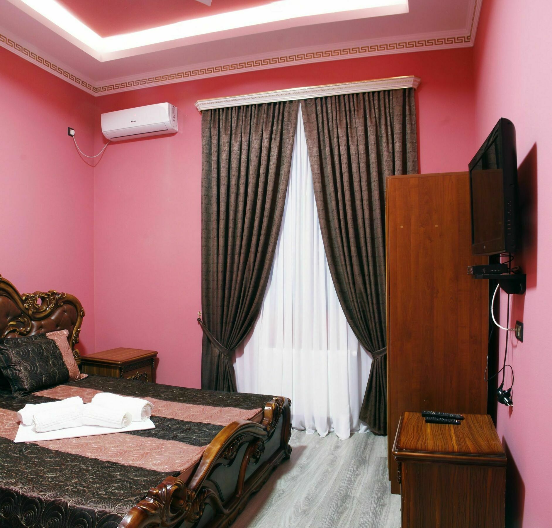Grand Gmp Hotel Тбилиси Екстериор снимка